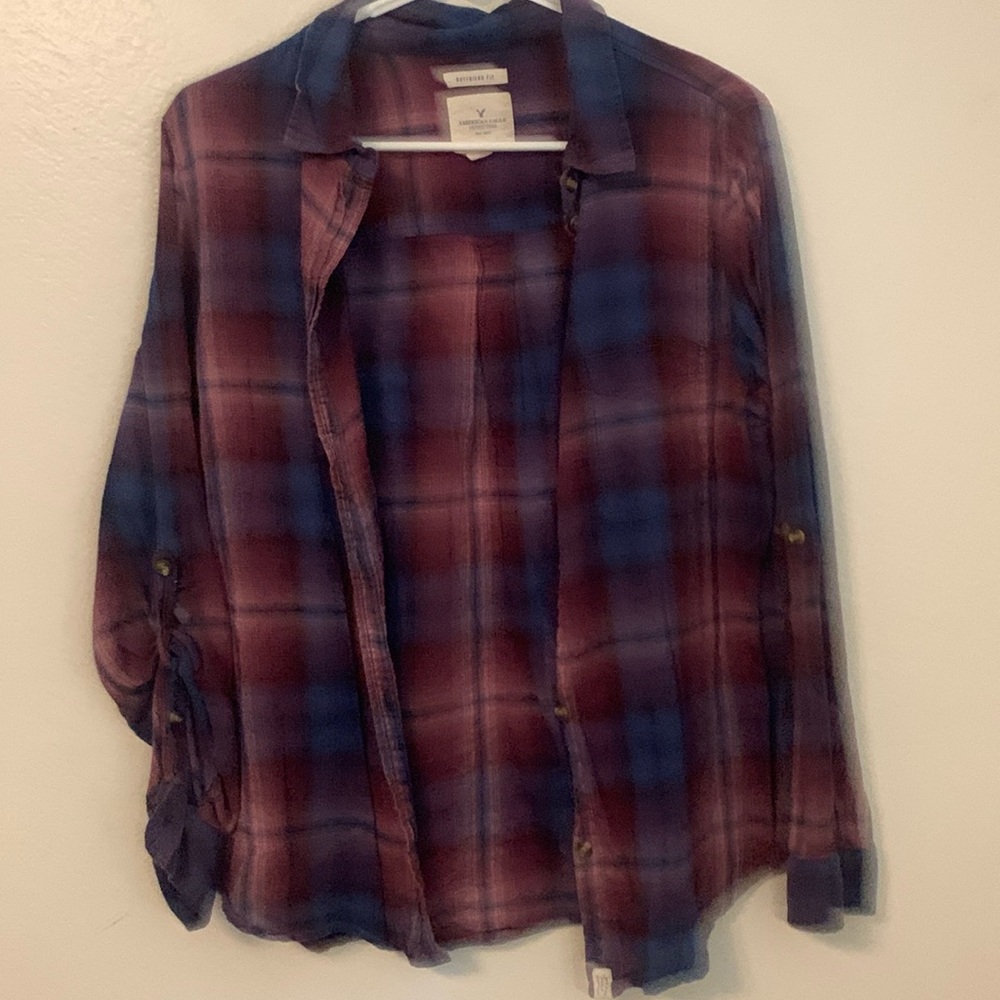 American Eagle Outfitters flannel. size Large. purple and blue